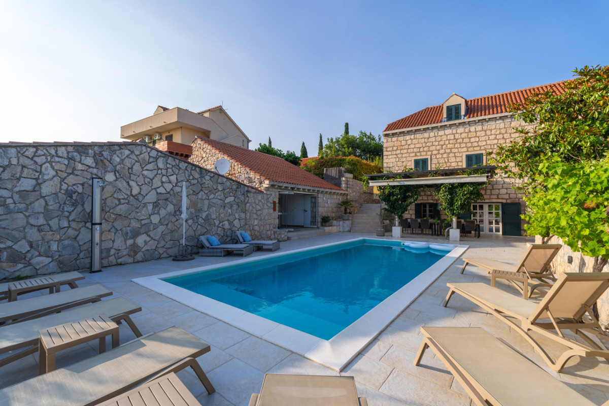 Villa Joe