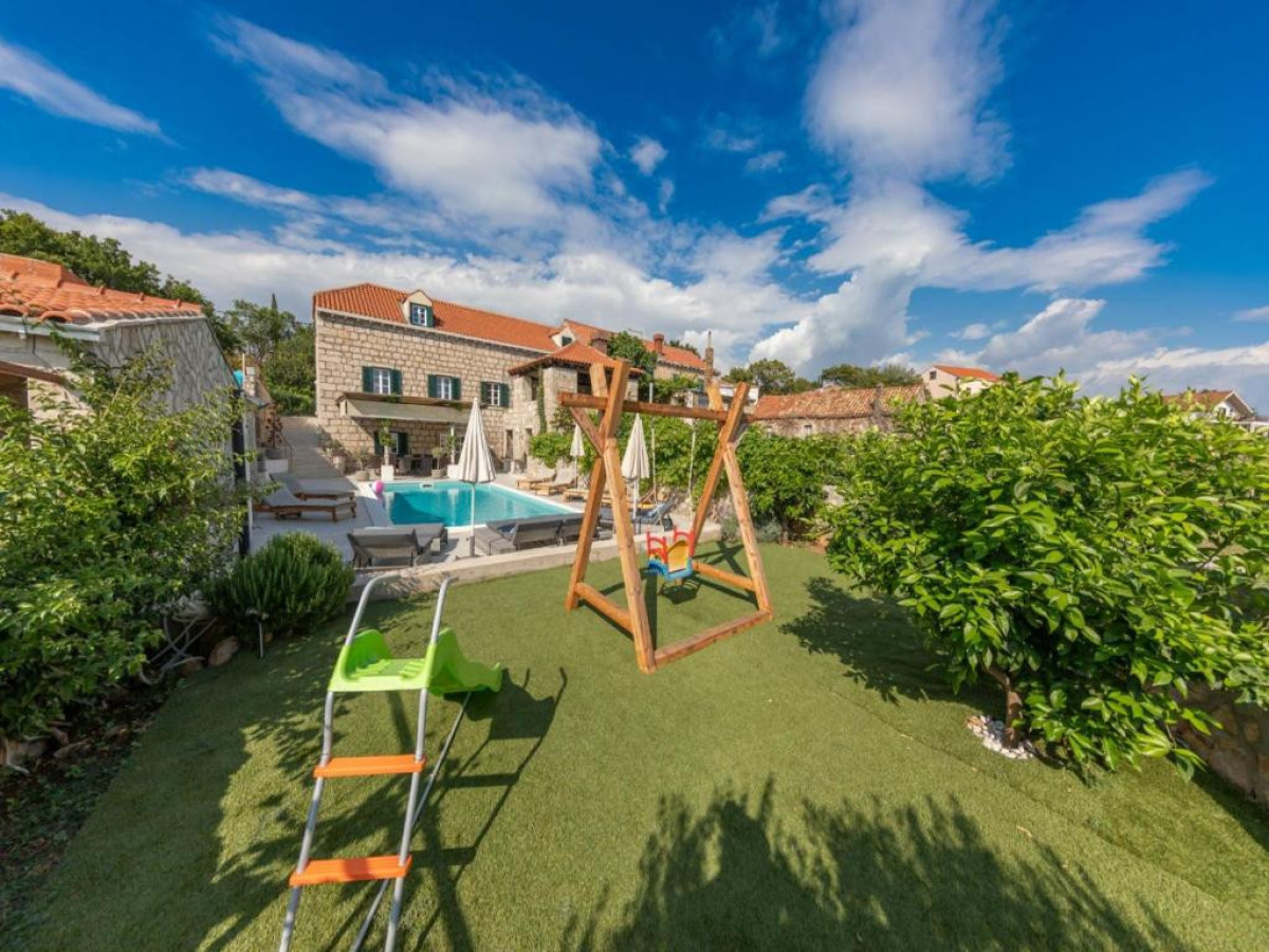 Villa Joe