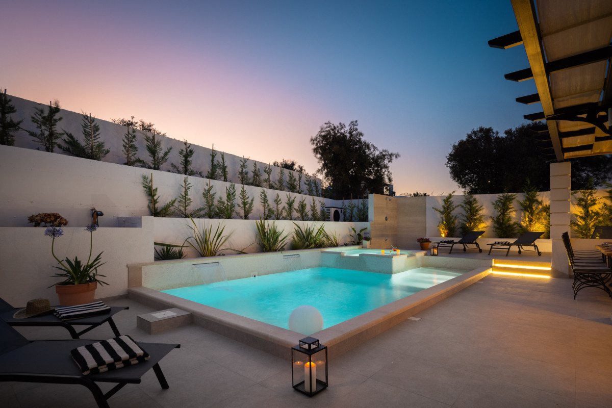 Villa Leylandii