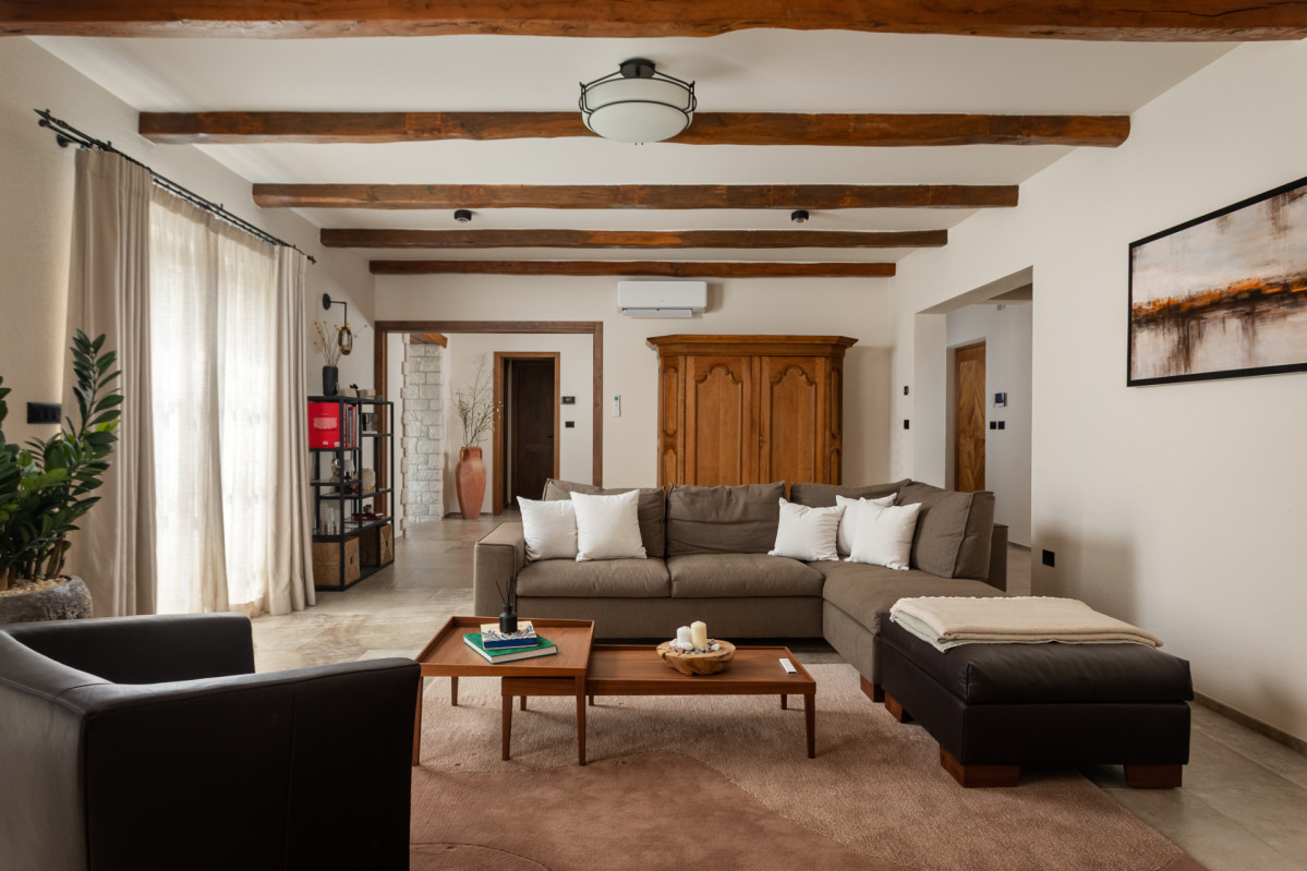 Villa Olive View