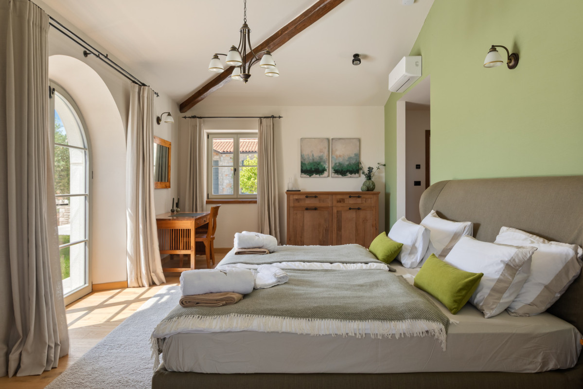Villa Olive View