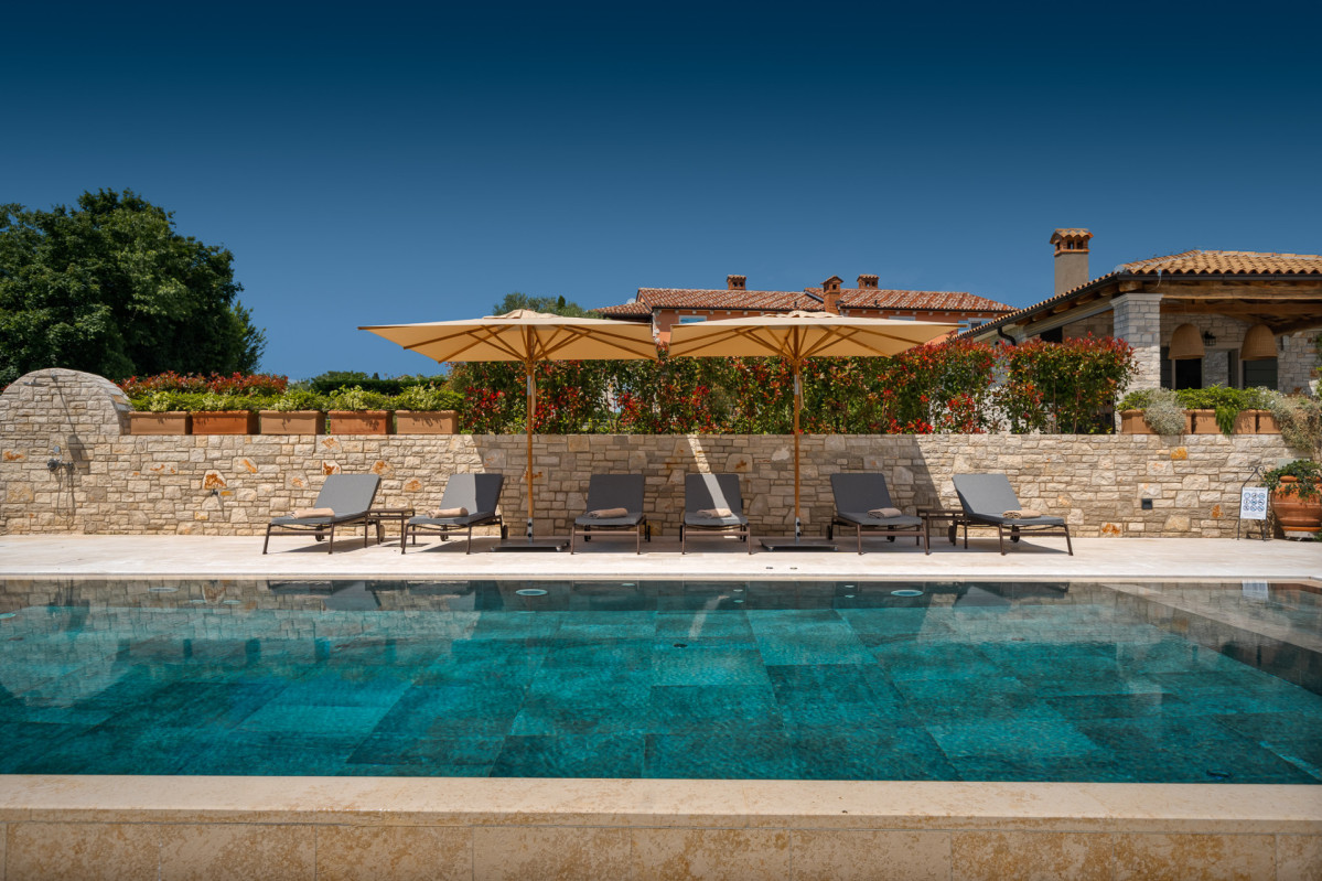 Villa Olive View