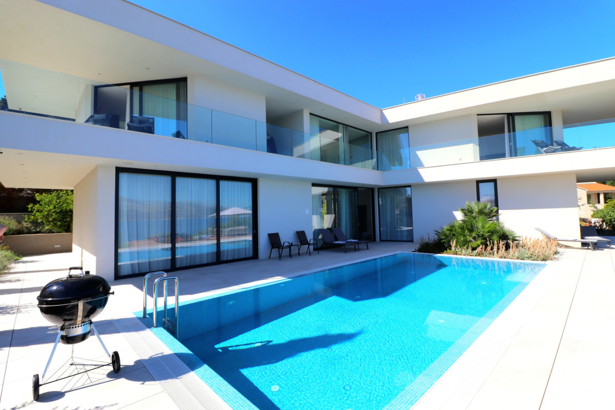 Villa Brac