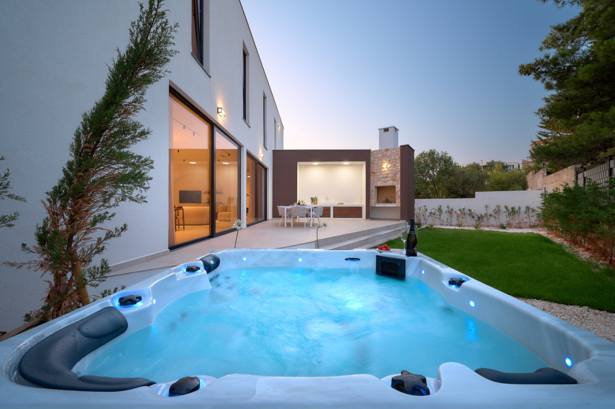 Villa Five K