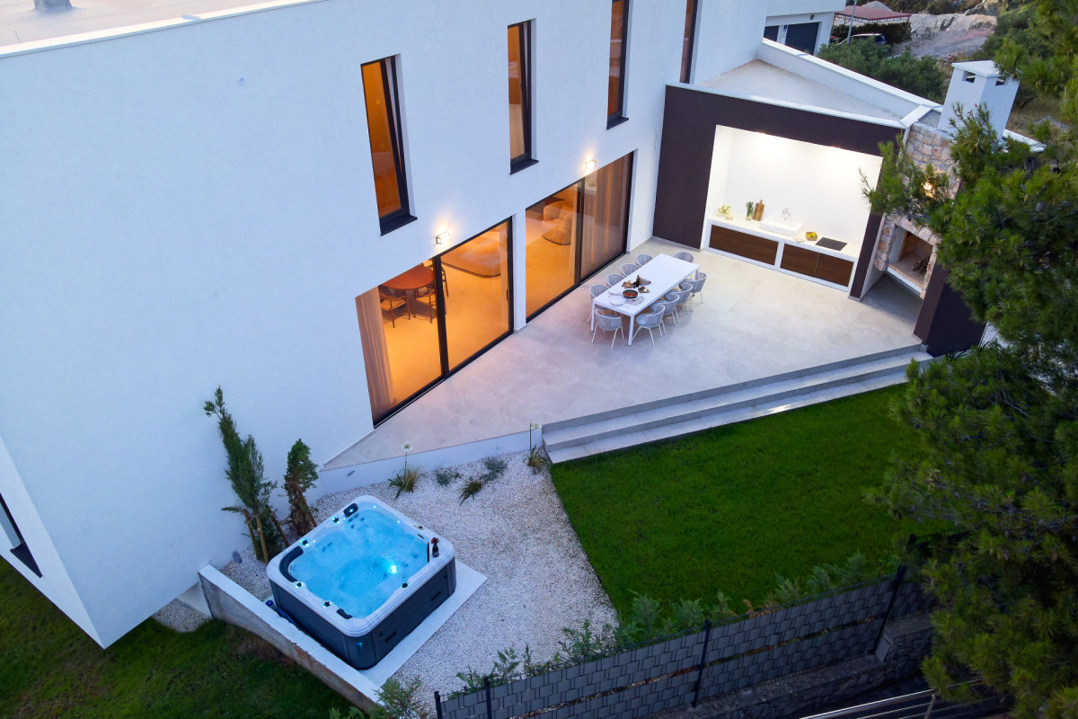 Villa Five K