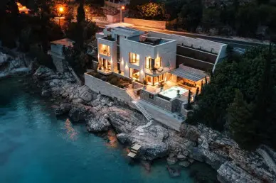 Wat maakt een echte luxe villa? Kenmerken om op te letten