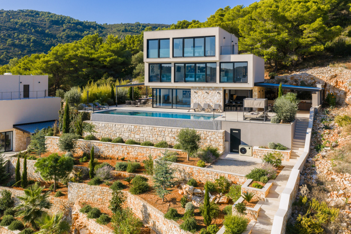Villa Issa