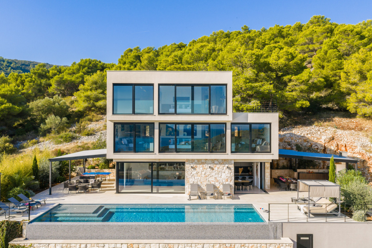 Villa Issa