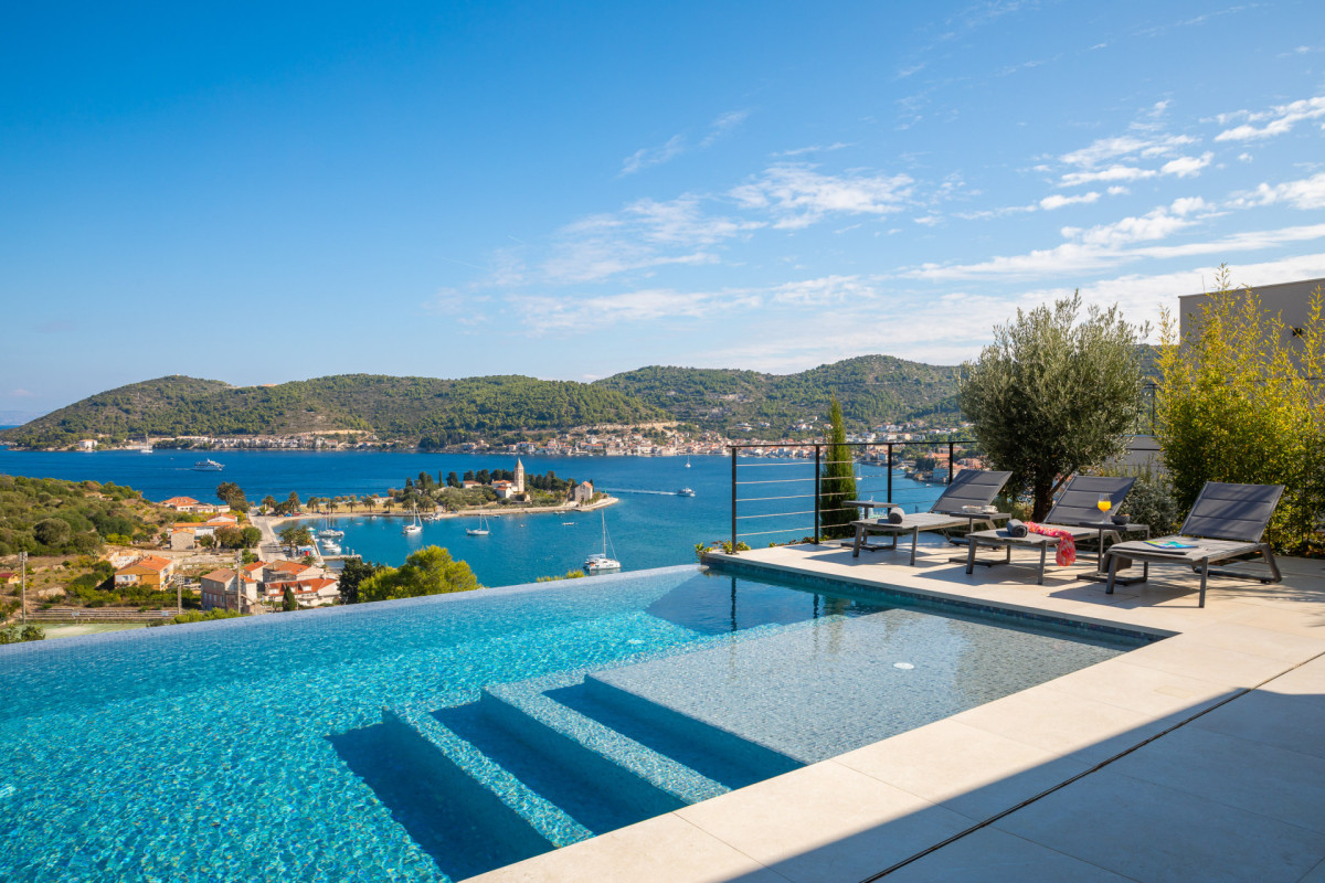 Villa Issa