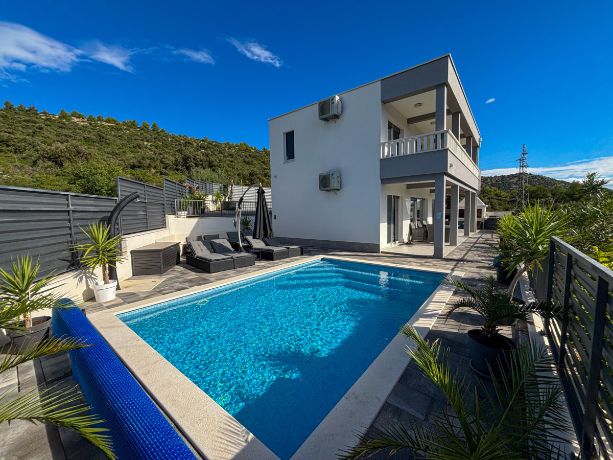 Villa Mari