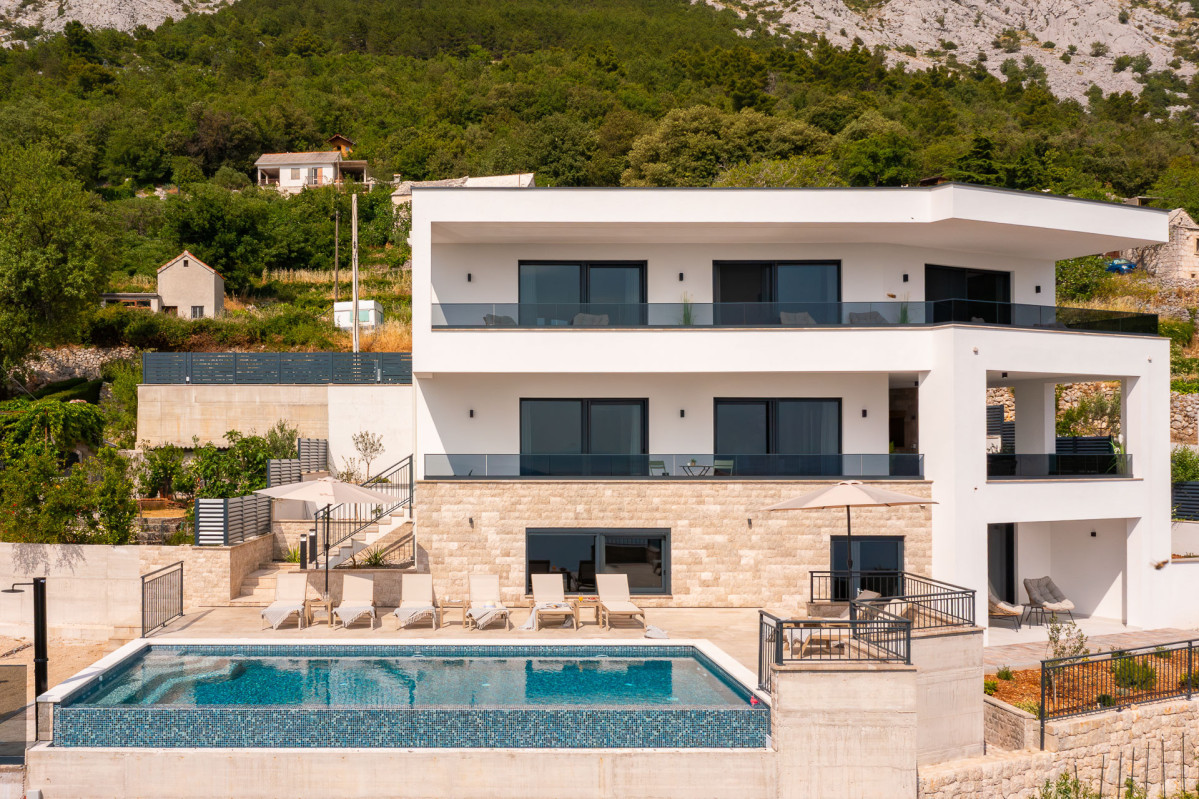 Villa Sarah Bast