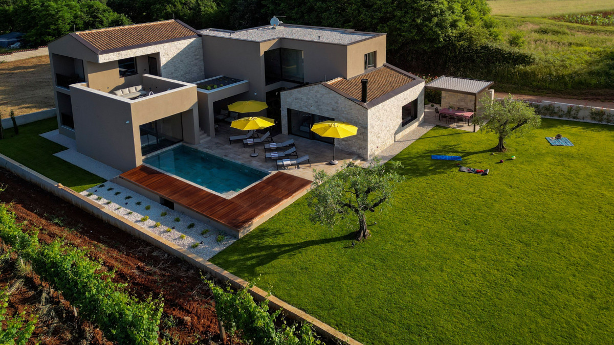 Villa Deneb