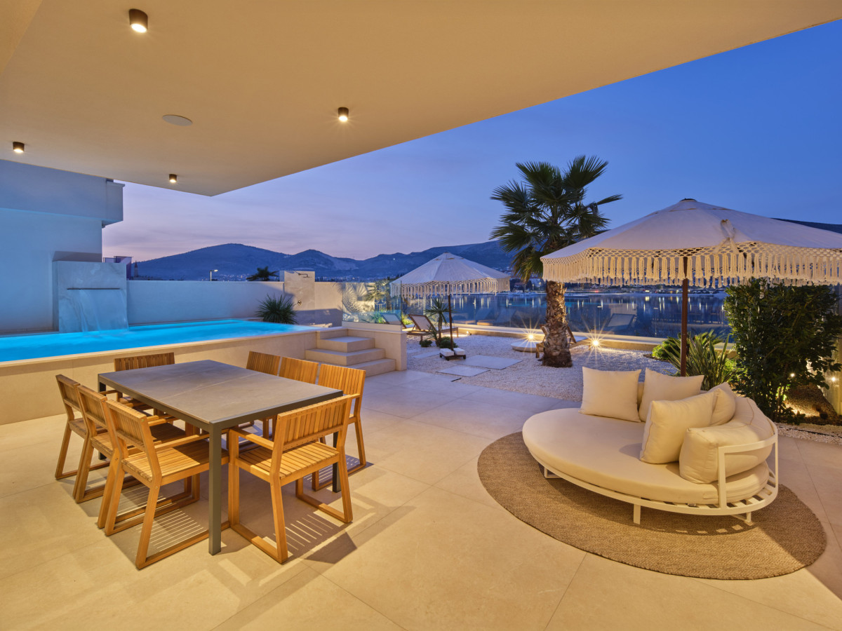 Villa Maestro