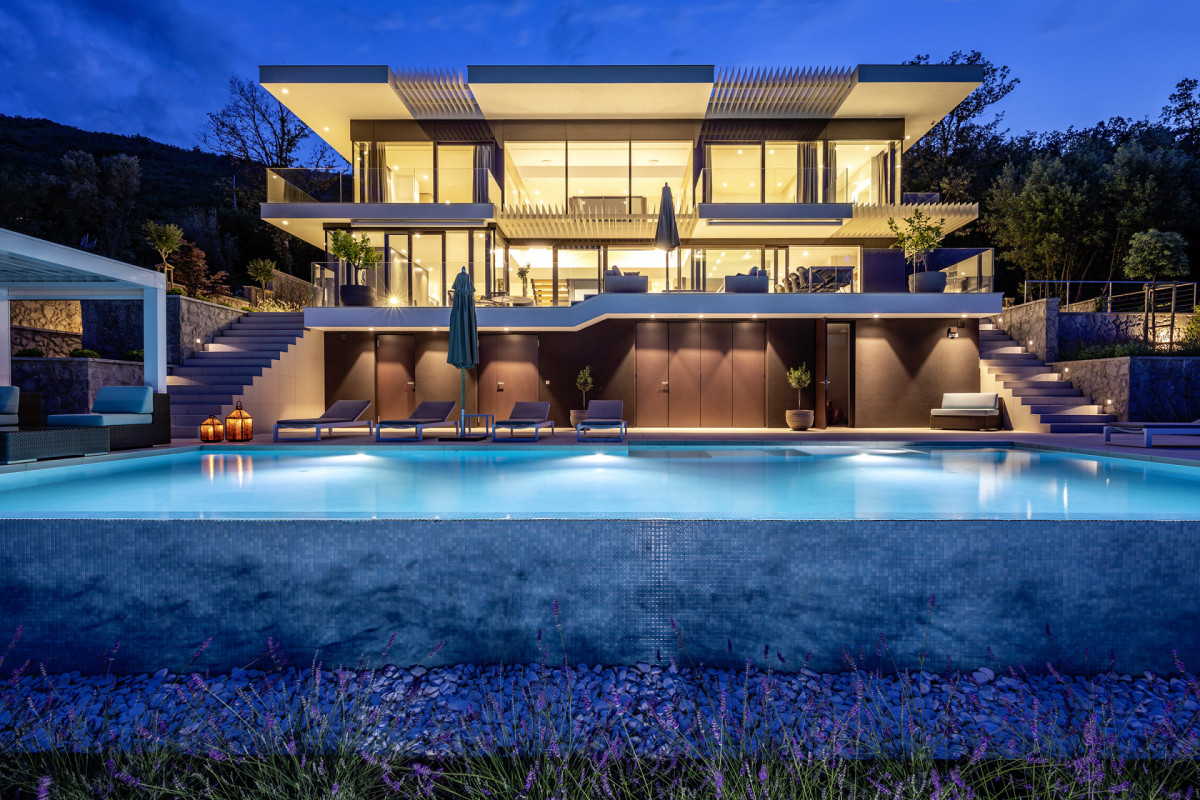 Villa Aura