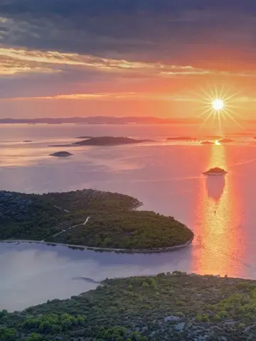 Islands (in Dalmatia) Villas
