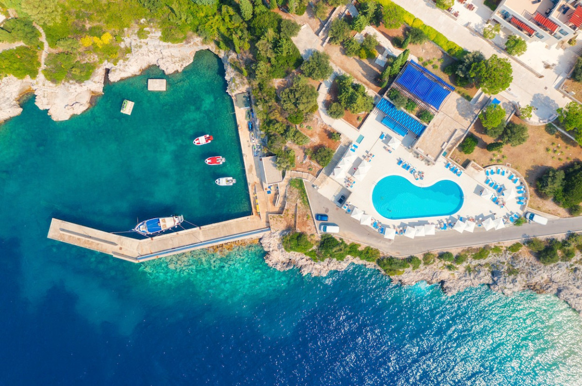 Villas with Boat Mooring