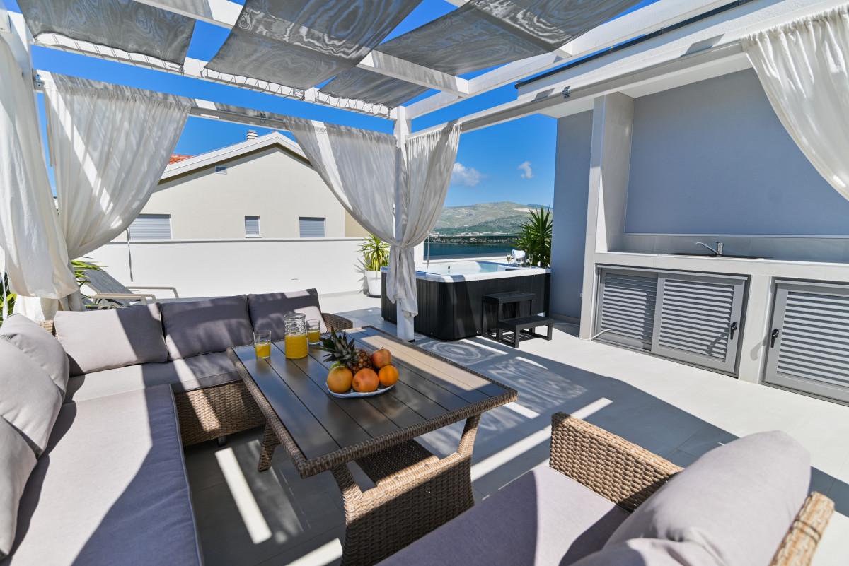 Villa Sun Stone