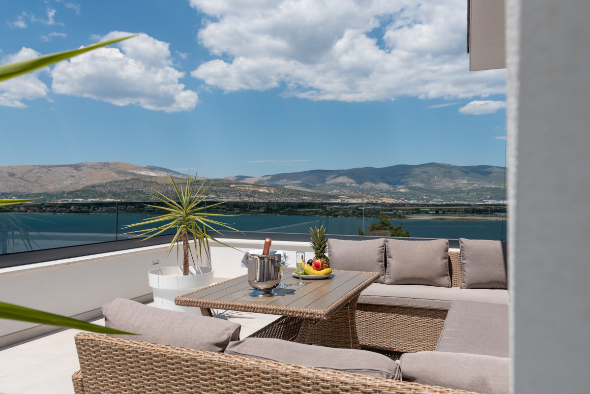 Villa Sun Stone