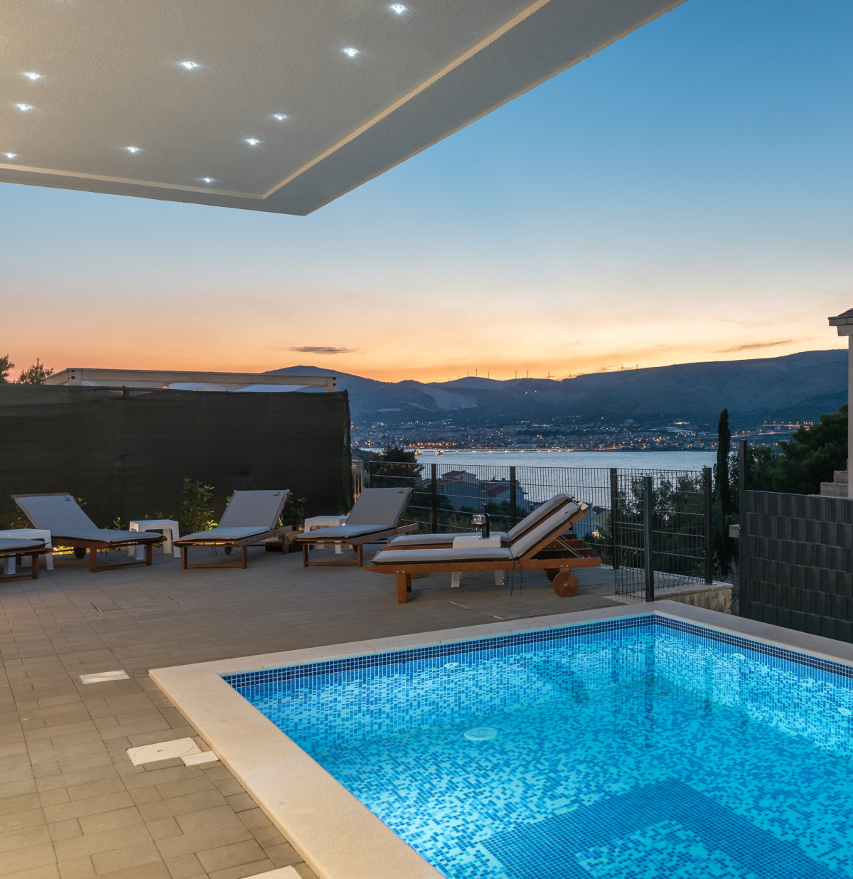 Villa Sun Stone