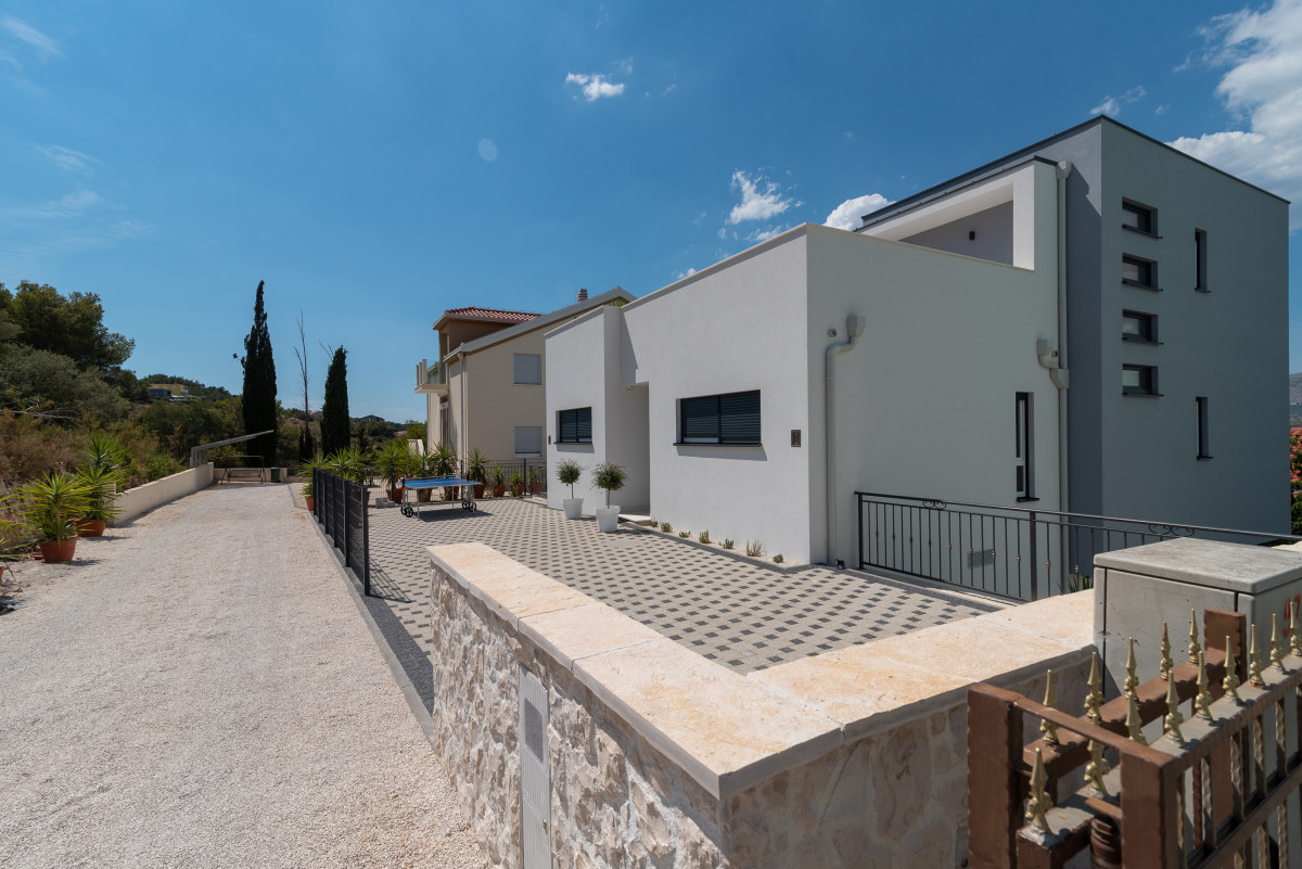 Villa Sun Stone
