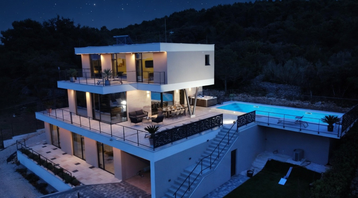 Villa Supreme Pašman