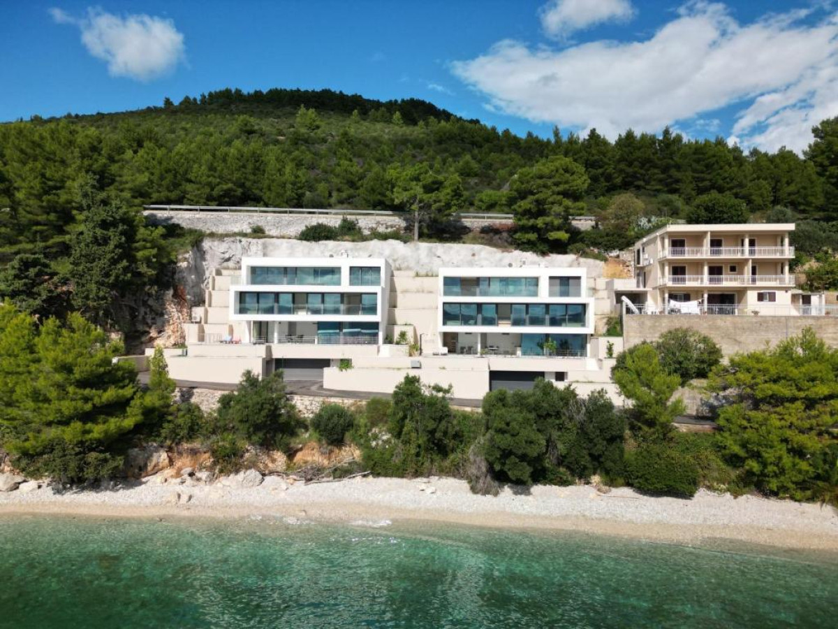 Villa Deluxe