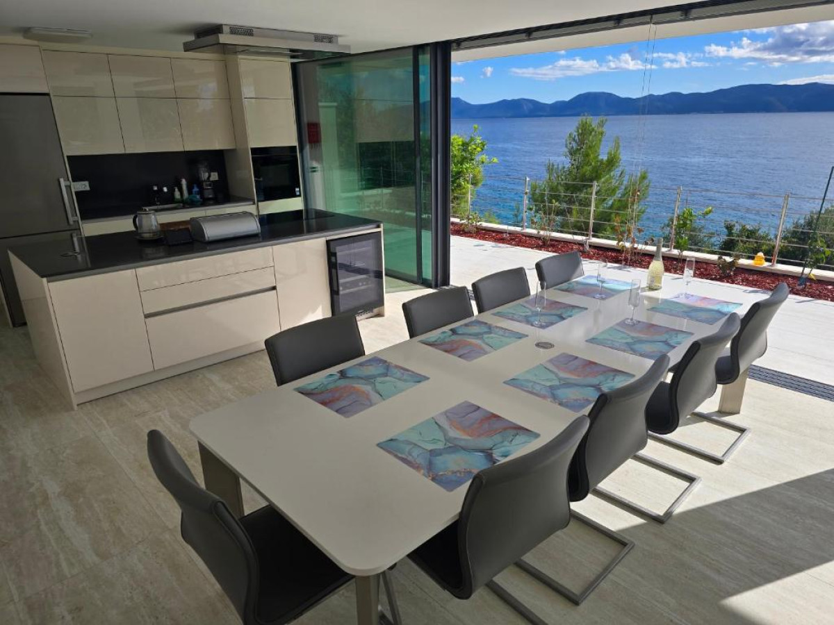 Villa Deluxe