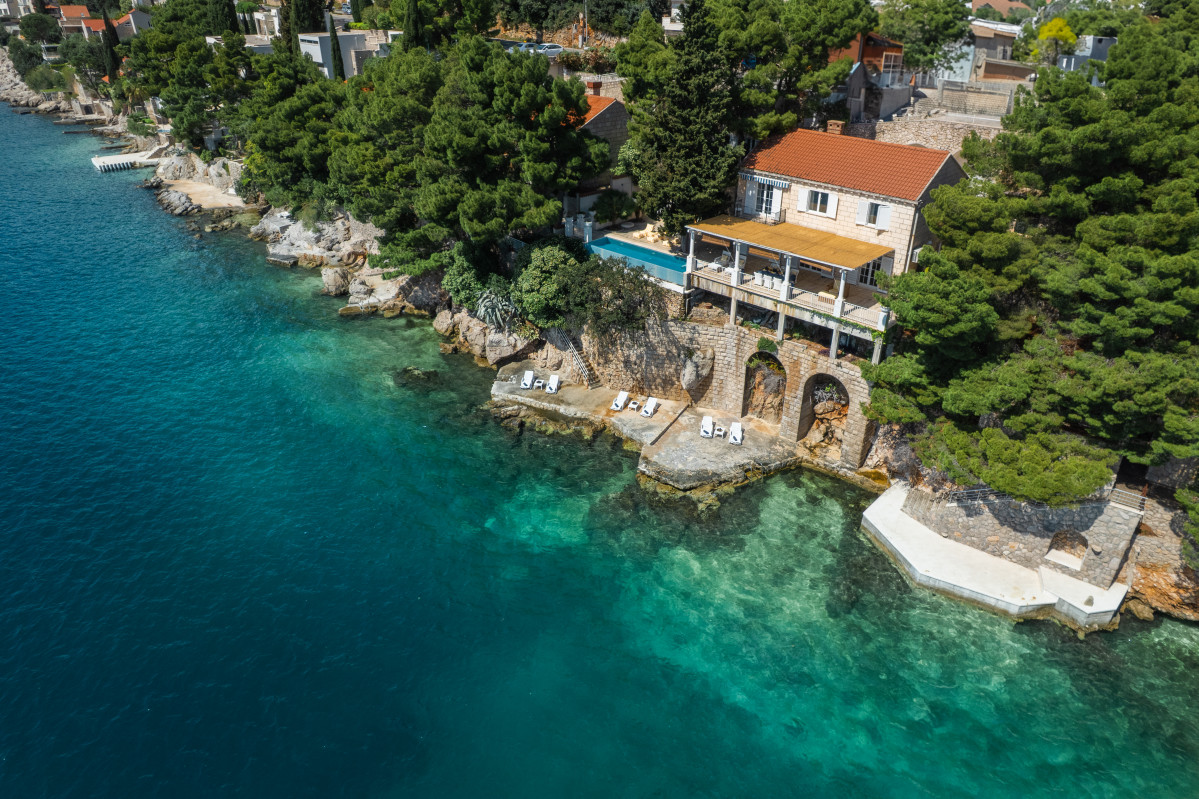 Villa Mey's Place