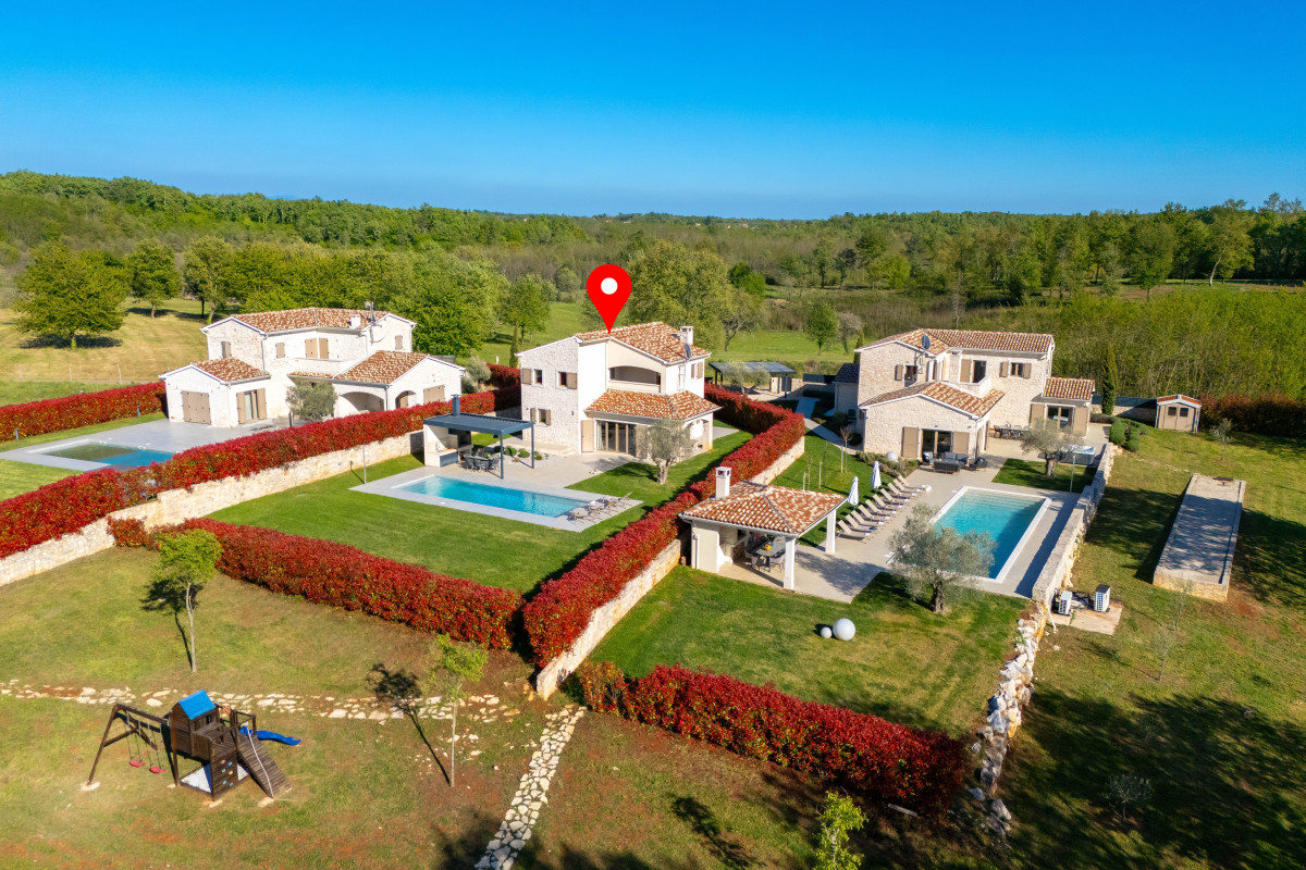 Villa Oblica