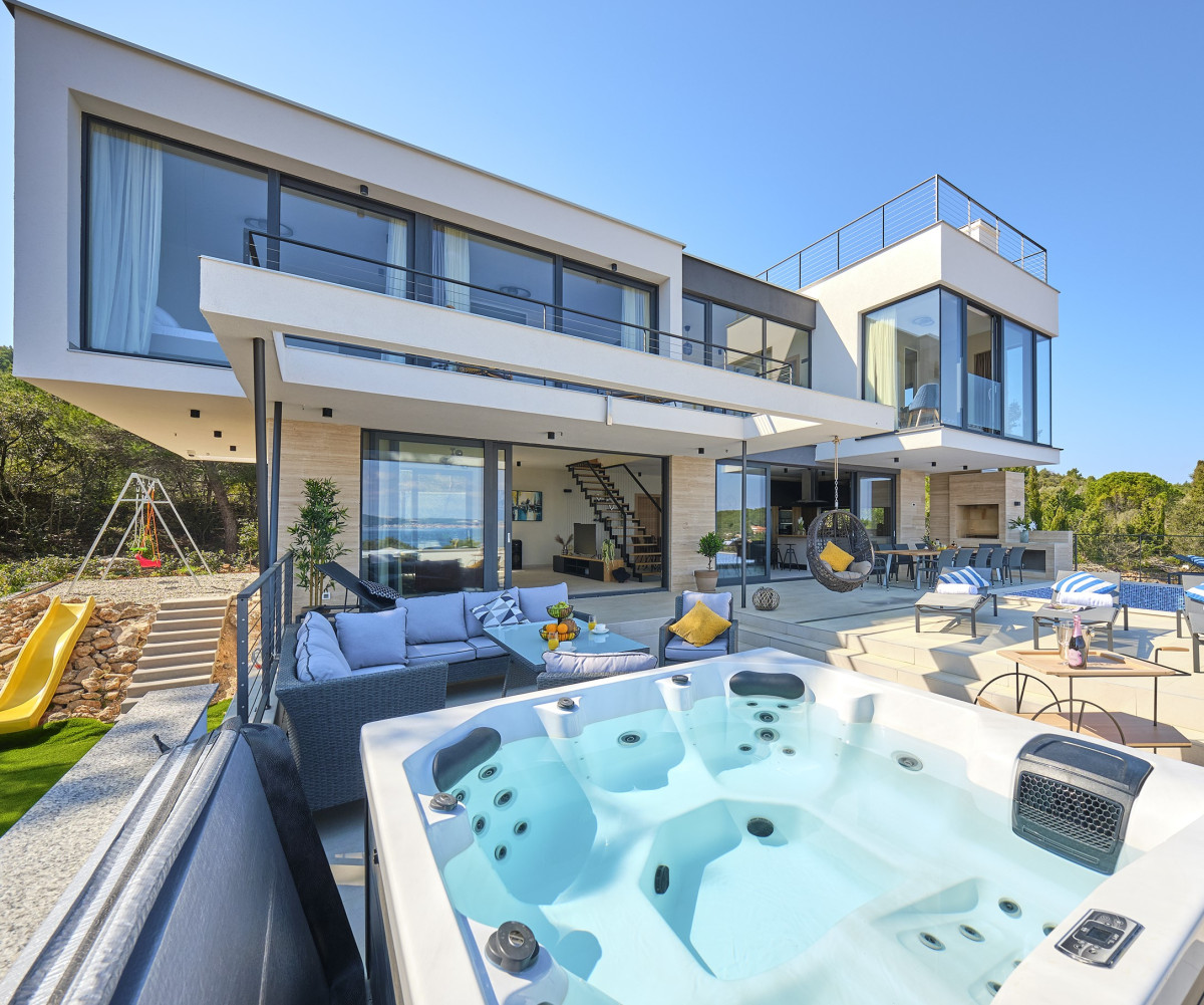 Villa Sunlight