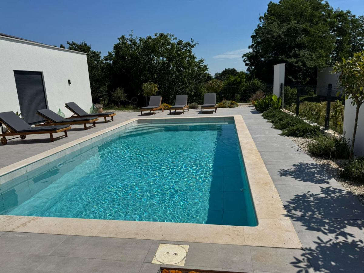 Villa D'MMASS