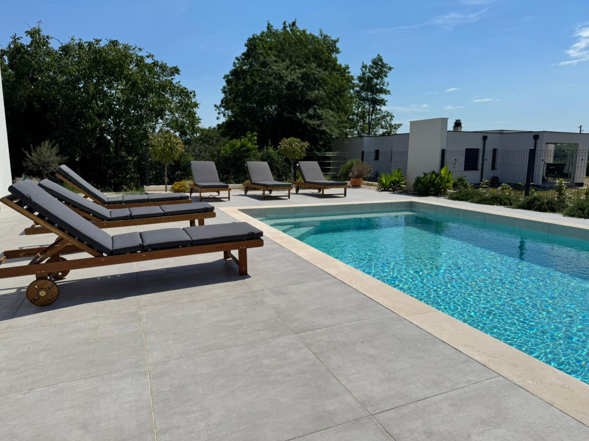 Villa D'MMASS