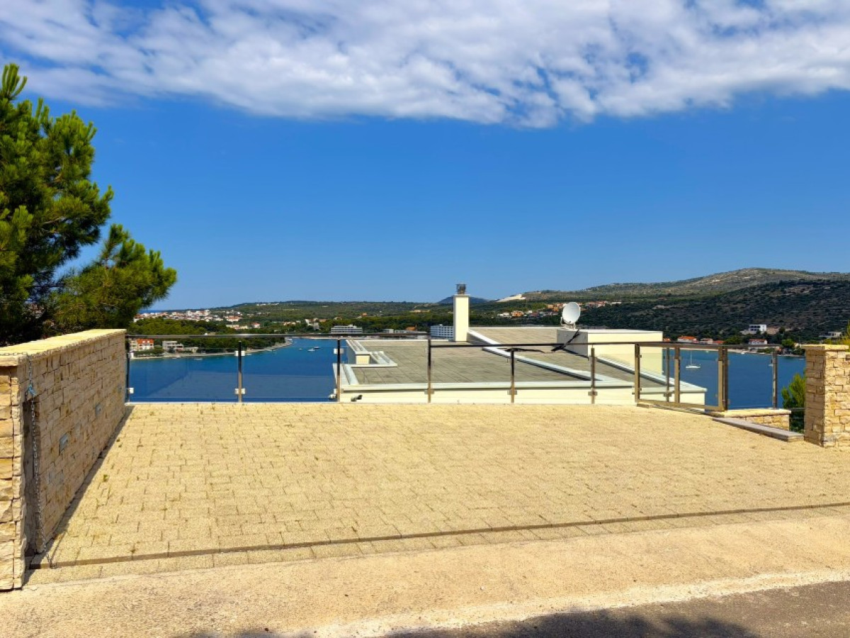 Villa Aurea Lux