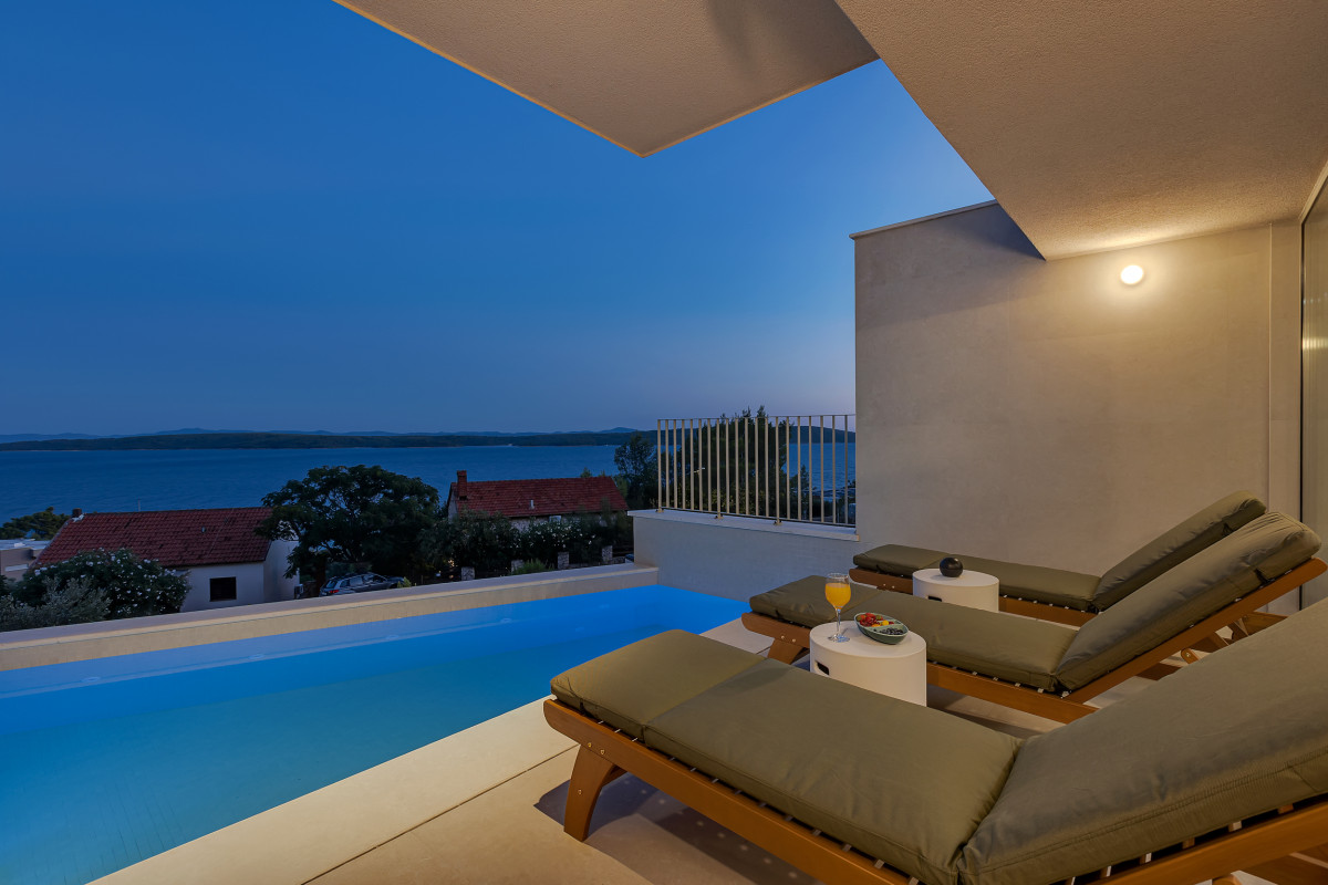 Villa Vista Divine 1