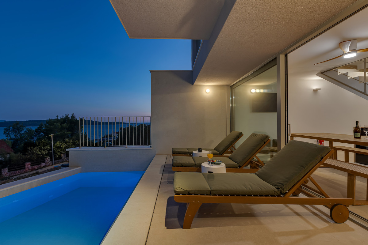 Villa Vista Divine 1