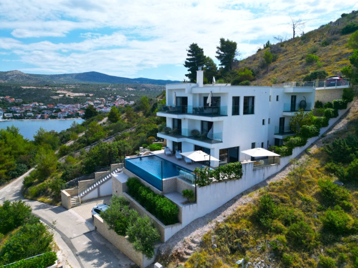Villa Aurea Lux