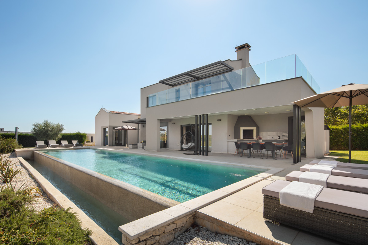 Villa Infinity