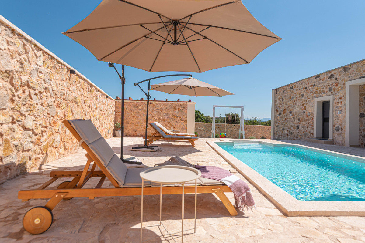 Villa Lapidea