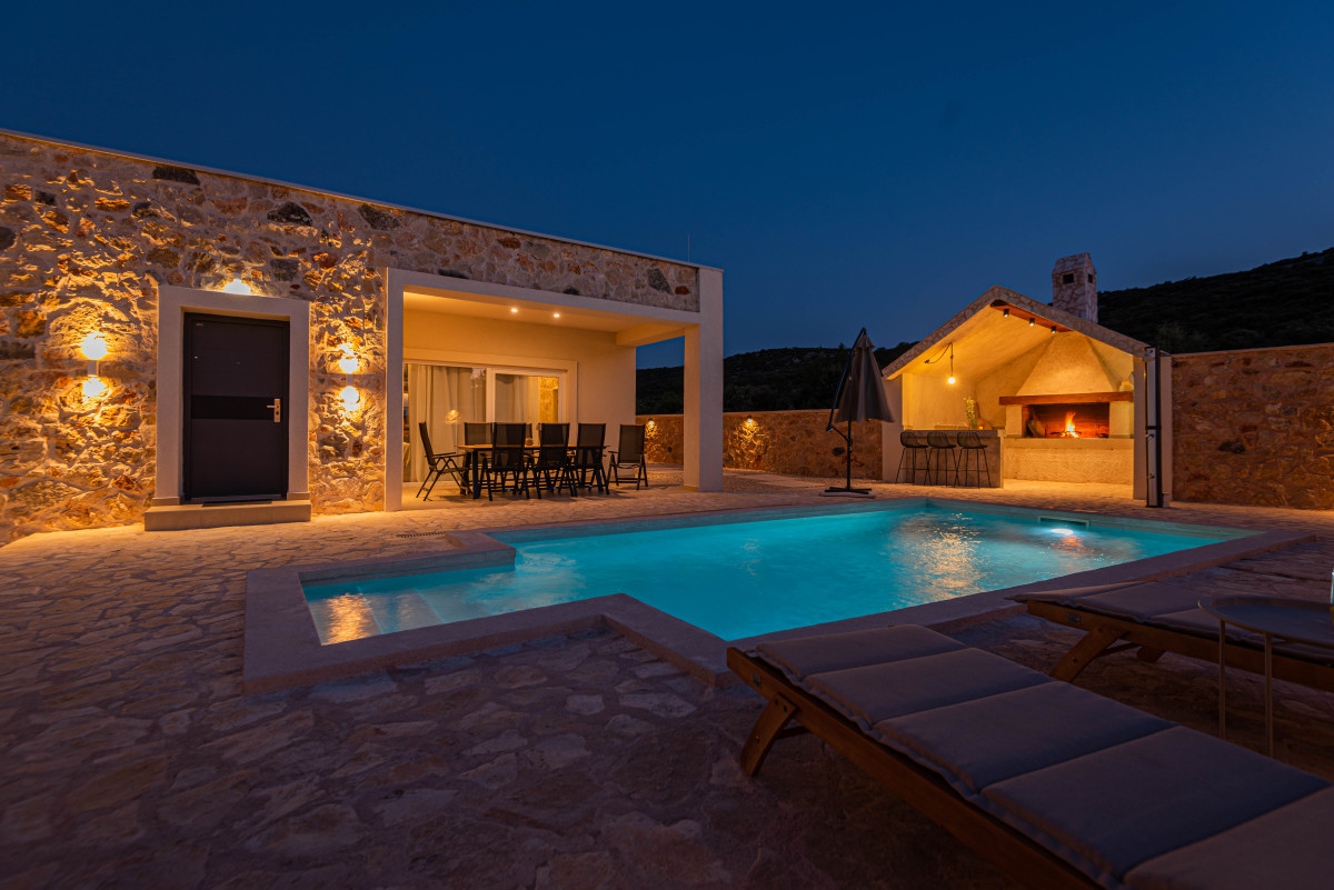 Villa Lapidea