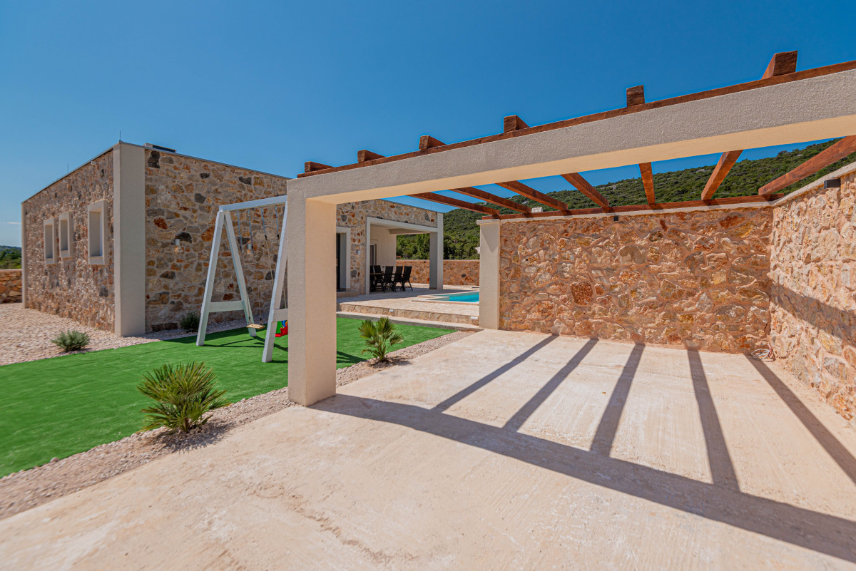 Villa Lapidea