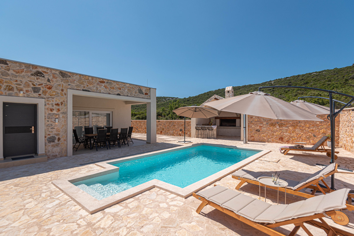 Villa Lapidea