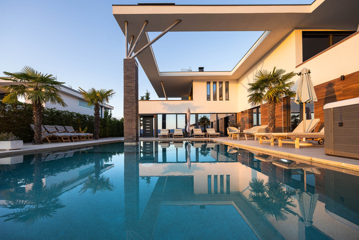 Villa Eternity