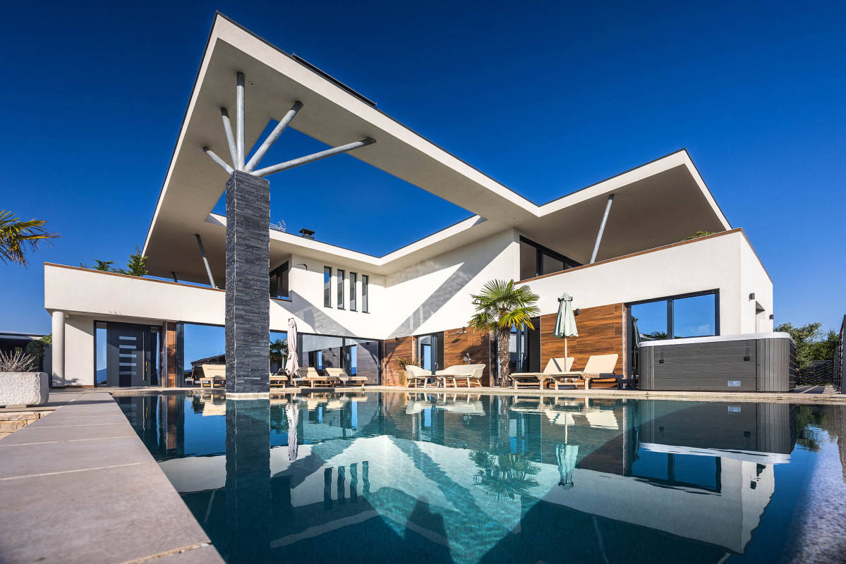 Villa Eternity