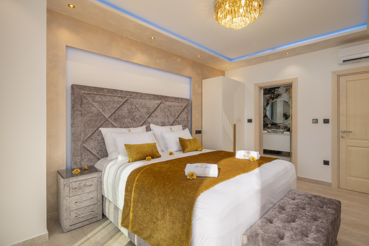 Villa Golden Lion